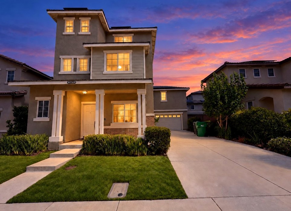 26242 Heritage Union Ln, Murrieta, CA 92563 – Twilight Exterior